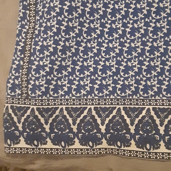 Halter top - Picture 2 of 2